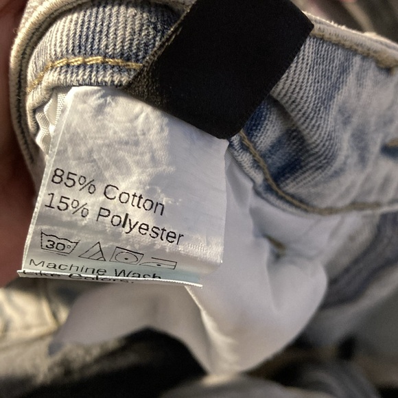 🍁 BNWOT SHEIN HI WAIST Cargo light blue denim jeans •S• 15”•inseam 13” - Picture 11 of 11